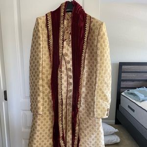 Indian wedding men’s kurta and pajama with hat